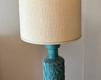 Pair of Vintage Textured Cylinder Lamps, with Gold Rim Base