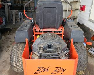 Bad boy zero turn lawnmower 60 inch, 430 hours
