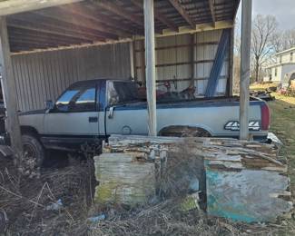 1988 Chevrolet regular cab 2500, 121k miles. Runs and drives