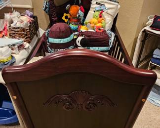 Baby cradle matching baby bedroom furniture 