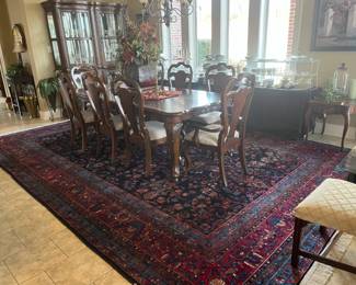 10 X 16 stunning rug