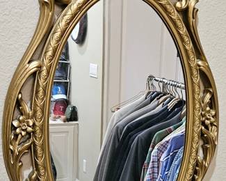 Wall mirror