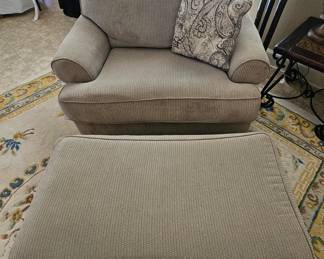 Oversize chair and ottoman 