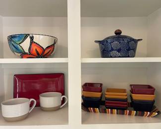 COLORFUL SERVING DISHES