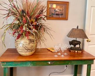 FARMHOUSE TABLE, SOUTHWEST STYLE ARRANGEMENT