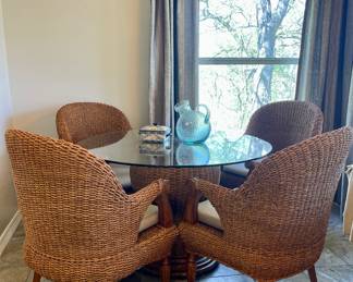 KINCAID WOOD AND SEAGRASS PEDESTAL GLASS-TOP BREAKFAST TABLE WITH 4 CHAIRS