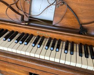 Pianola Player Piano