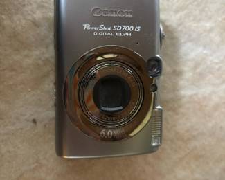 Canon PowerShot SD700 IS Digital Camera