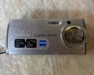 Sony Cybershot DSC-L1 Digital Camera