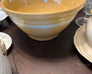 Yellow ware pottery bowls