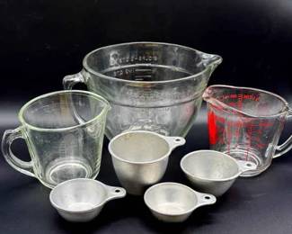 Vintage Pyrex 8-Cup Measuring Cup & More Measuring Lot
