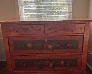 Bayern painted chest