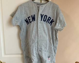 NY Yankees Jake Gibbs 1967 game worn uniform with original pants