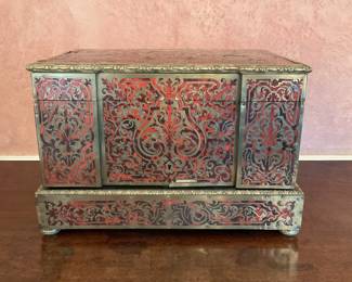 Tantalus wine cabinet with boulle surface