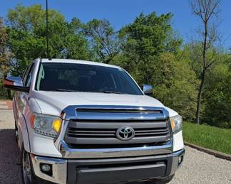 2014 Toyota 4 DOOR Crew cab Tundra 5TFDW5F18EX393421