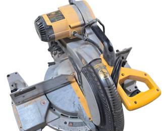 Dewalt mitre saw