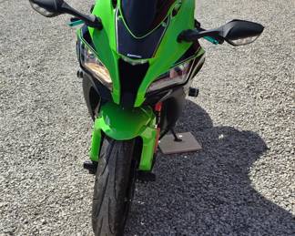 Kawasaki 10R KRT Model zx1000gfazx-10rkrt 7,485 miles