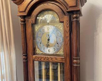 Vintage 1980's Howard Miller Grandfather Clock
