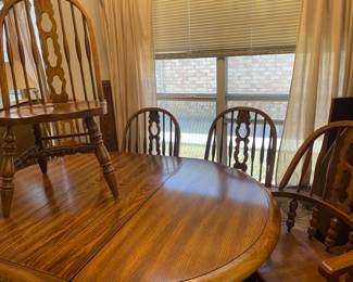 Ethan Allen Old World Treasures Dining set Six chairs 