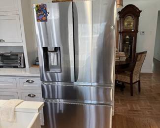 Refrigerator
