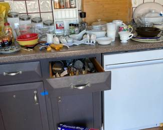 Spice rack, canister set, variety of dishes, Corning ware