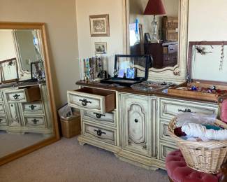 Triple dresser with mirror, knitting yarn, large mirror