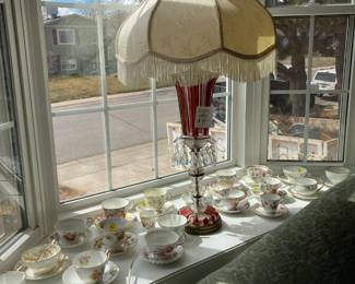 Crytsal table lamp with shade, cups and saucers