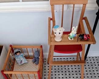 Toy highchair