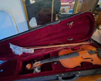 Vintage violin