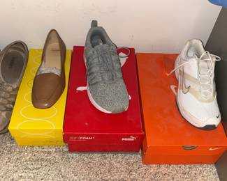 women’s shoes size 8.5 and 9
