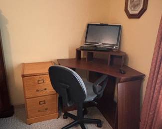 Corner Desk-File Cabinet