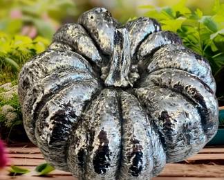 Silver pumpkin