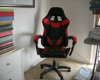 GAMING/OFFICE CHAIR