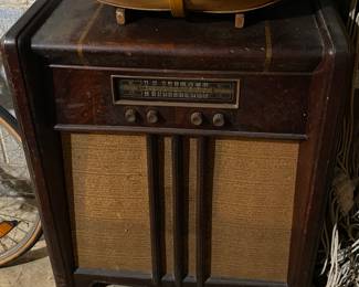 Vintage Cabinet Radio