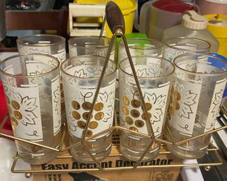 Vintage Kitchen Glasses with Carrier