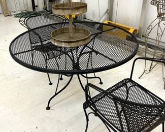 Meadowcraft table & 2 barrel back chairs