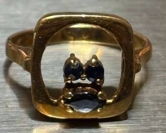 14K Gold Sapphire Ring