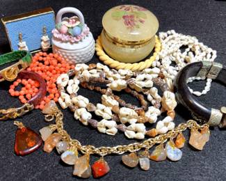 Mixed Lot of Costume Jewelry Other Pieces