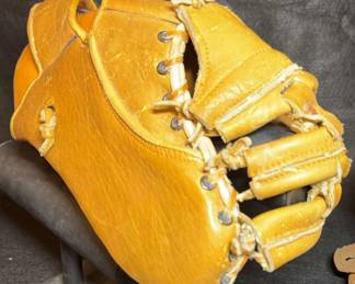 Vintage Baseball Glove Preshaped Model