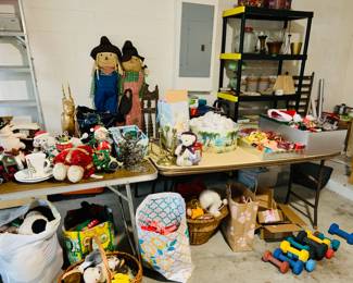 GARAGE FULL OF GOODIES!