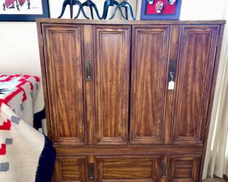 Vintage gentlemans cabinet, media cabinet, chest, hutch 