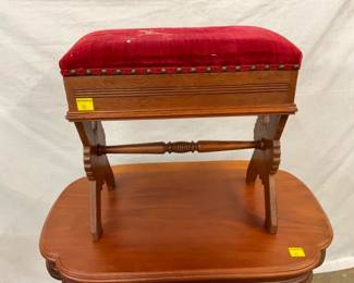 NICE VINTAGE PIANO STOOL