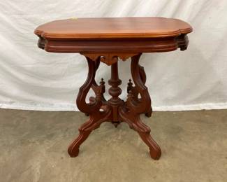 WALNUT EASTLAKE TABLE