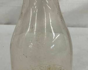 1 QT. EMB. EASTSIDE DAIRY MILK BOTTLE