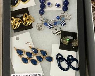 COSTUME JEWELRY BRACELETS/EARINGS