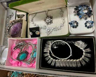 NECKLACES, BRACELETS, BROOCHES, ETC.
