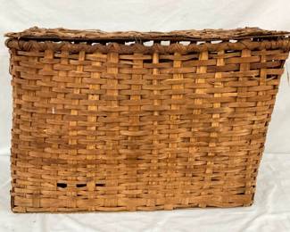 HANDMADE OAK BASKET W/LID