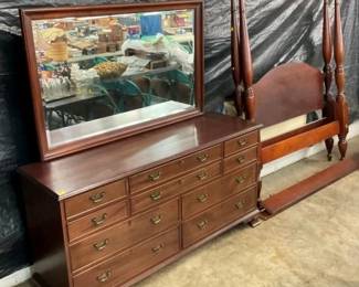 2PC. MATCHING BED SUITE
