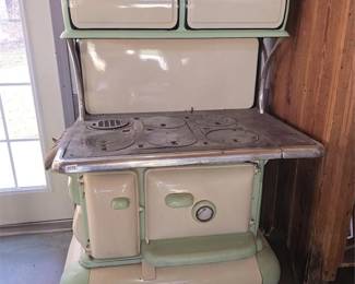 antiquestove