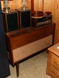 VINTAGE STEREO GEAR